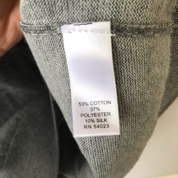 Banana Republic Cotton Silk V Neck Sweater Vest - Picture 4 of 8